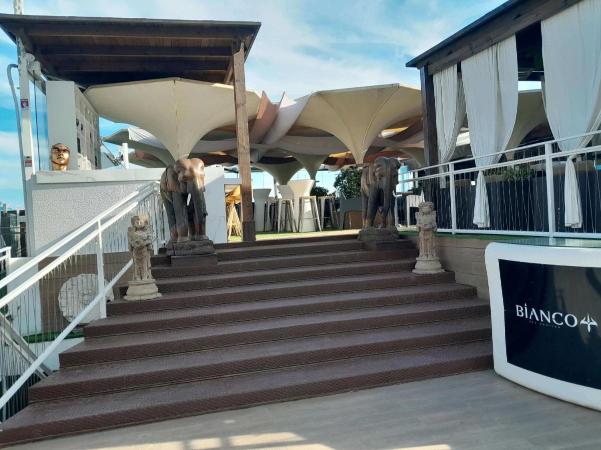 Stylowy Apartament Harmonia Playa Del Cura, Hiszpania Lägenhet Torrevieja Exteriör bild